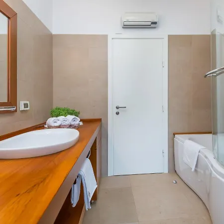Casa de Férias Holiday Dani Labin (Istria)